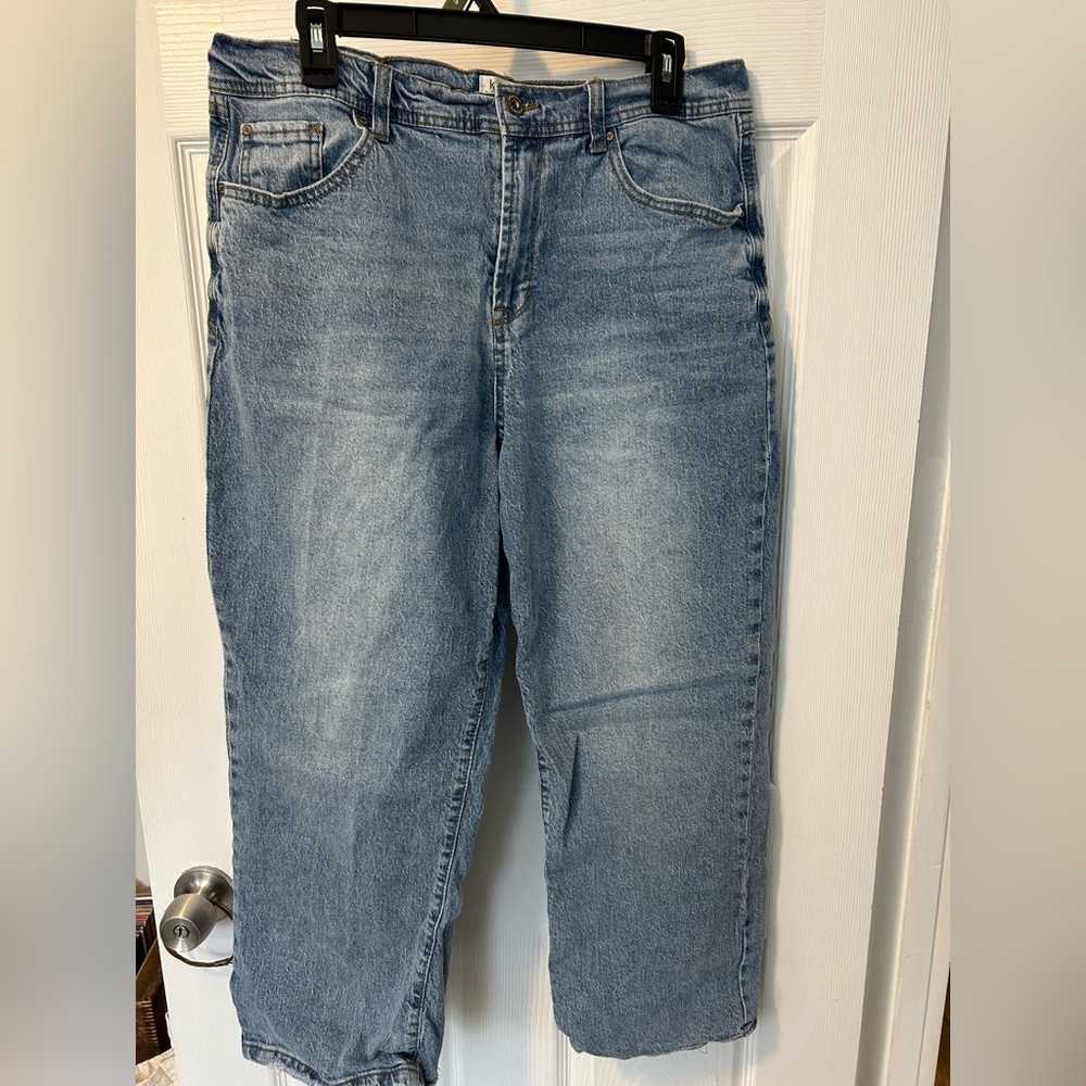 Kensie Light Blue Cropped High Rise Straight Jeans